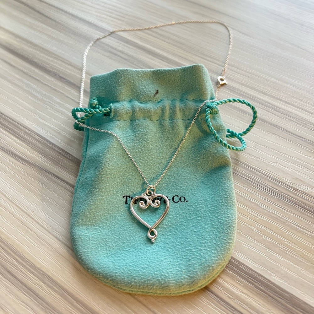 Tiffany & Co. Paloma Picasso Venezia Goldoni Heart Necklace